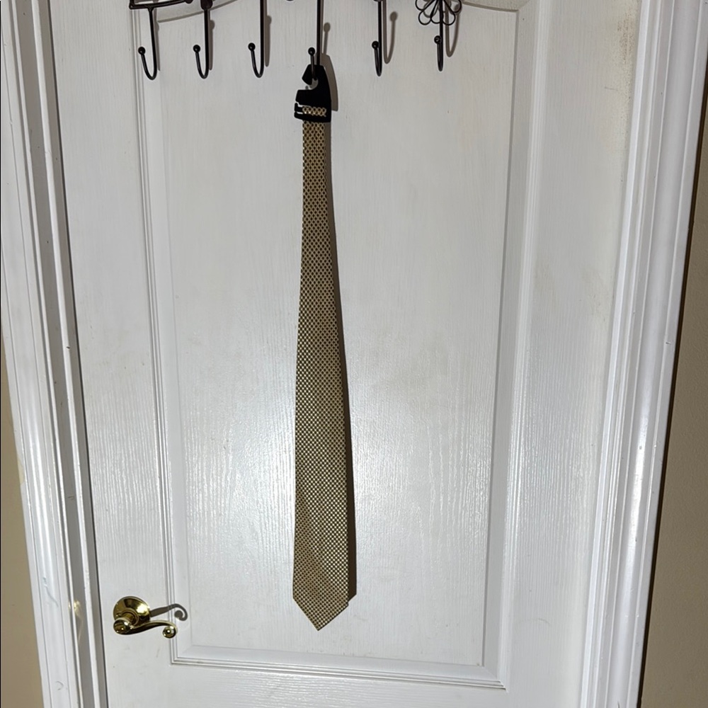 SIENA COLLEZIONE Gold Patterned Necktie:  EXCELLENT CONDITION